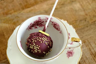 Hand-dipped cake pop