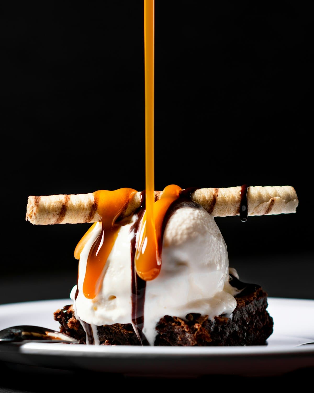 Sweet frozen dessert
